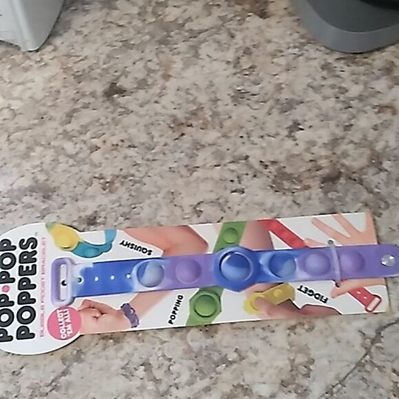 POP POP POPPERS Bracelet - Picture 2 of 11